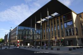 Aschaffenburg_Hauptbahnhof.jpg