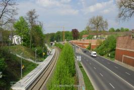 Bahnhalt_und_Ringstrasse.JPG